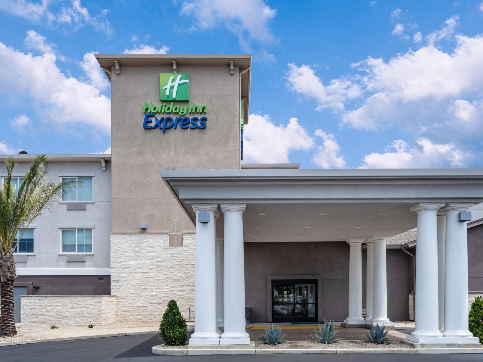 Holiday Inn Express Lodi By Ihg Extérieur photo